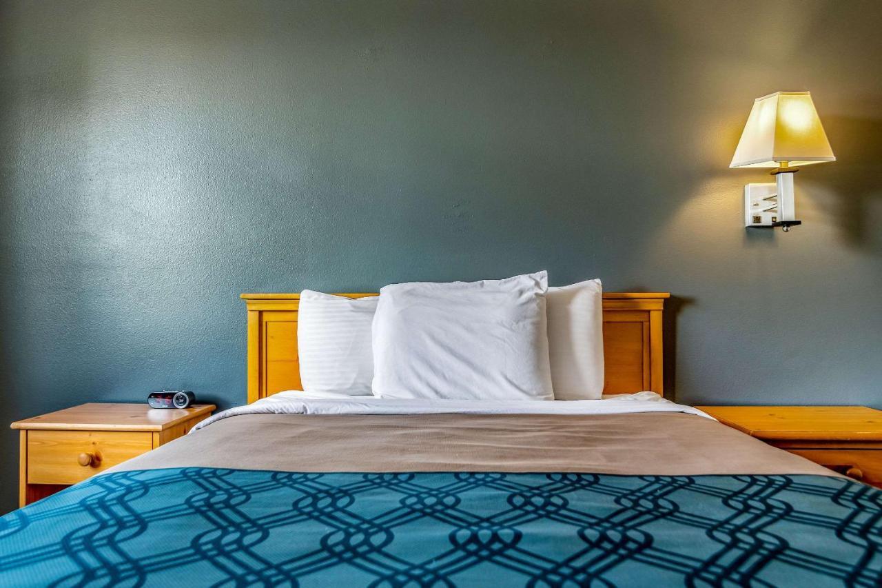 Rodeway Inn Bozeman Exteriör bild