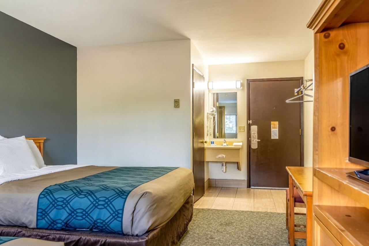 Rodeway Inn Bozeman Exteriör bild
